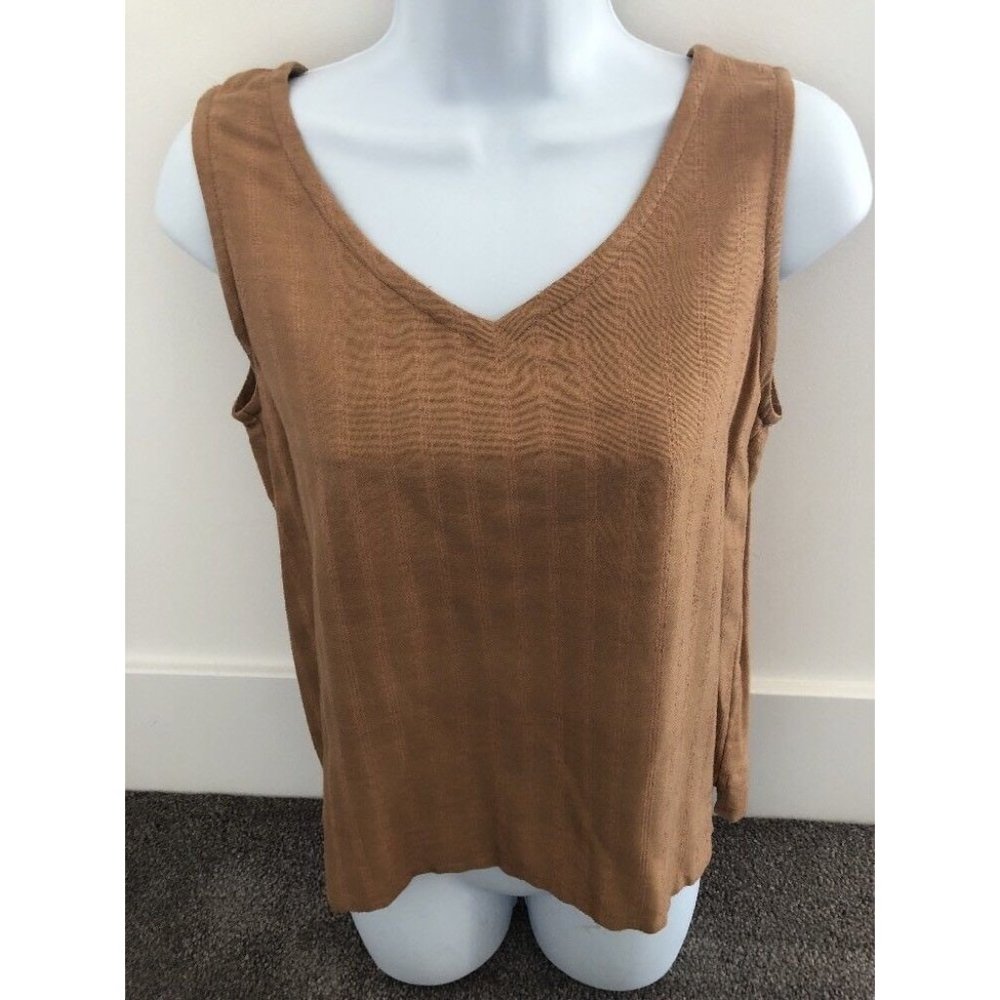 Donna Jessica Brown Sleeveless Tank Top/Shirt    Size 1. NWT  DJ13